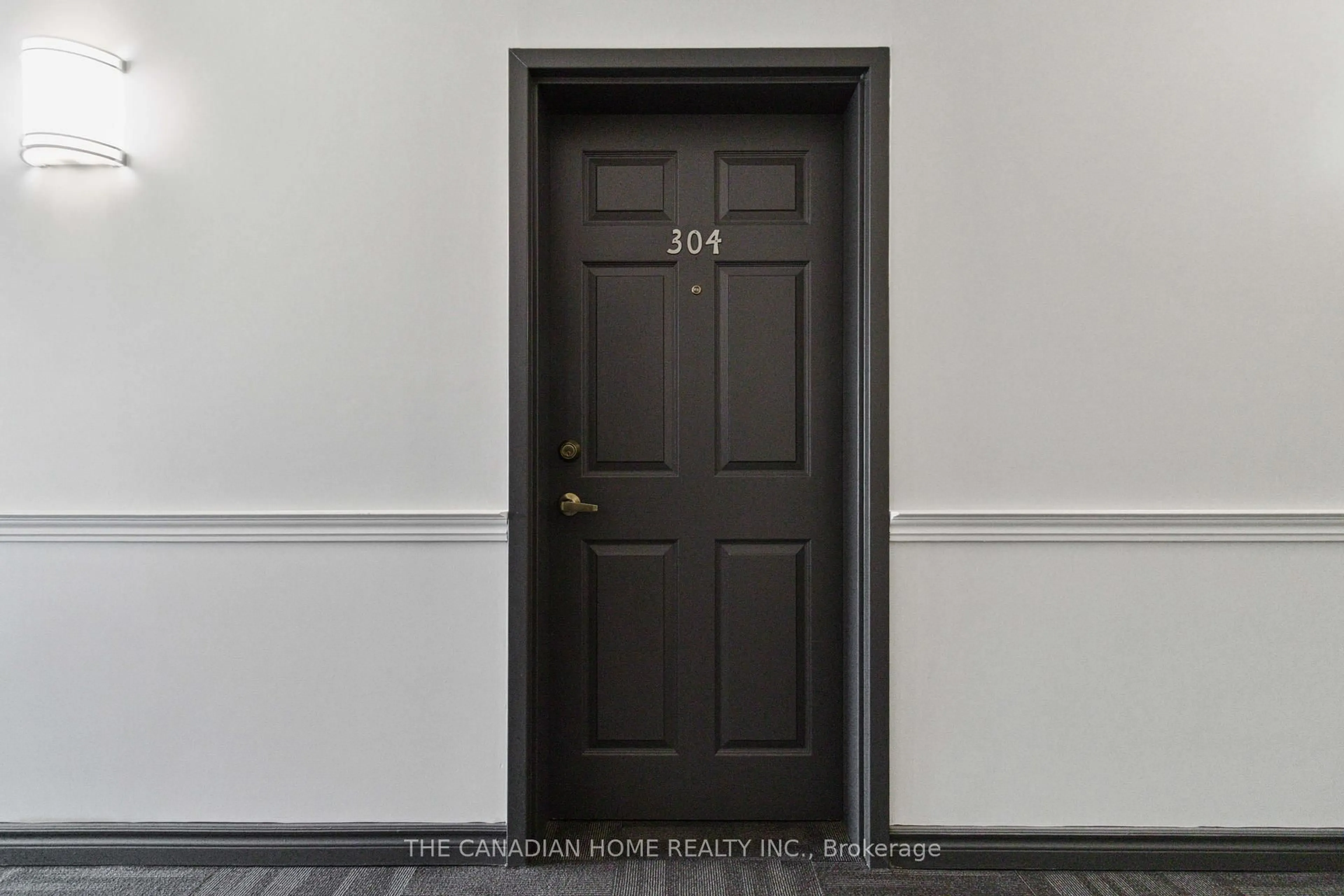 Indoor entryway for 1441 Walkers Line #304, Burlington Ontario L7M 4P2