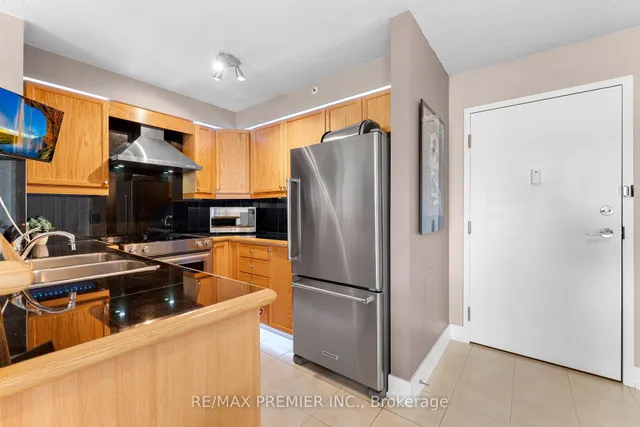Additional property image - 8 Dayspring Circ Unit 1404
