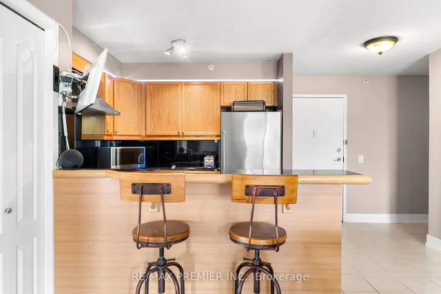 Additional property image - 8 Dayspring Circ Unit 1404