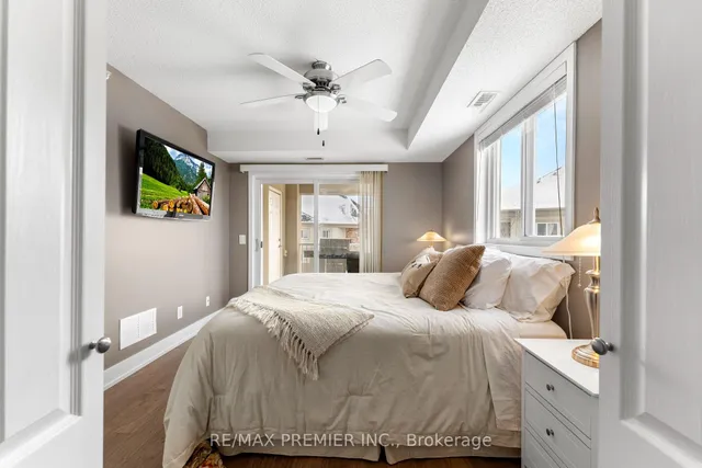 Additional property image - 8 Dayspring Circ Unit 1404