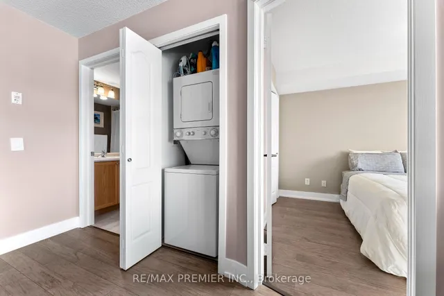 Additional property image - 8 Dayspring Circ Unit 1404