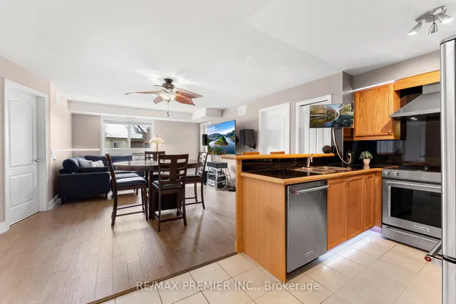 Additional property image - 8 Dayspring Circ Unit 1404