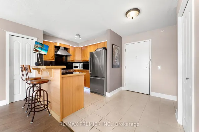 Additional property image - 8 Dayspring Circ Unit 1404