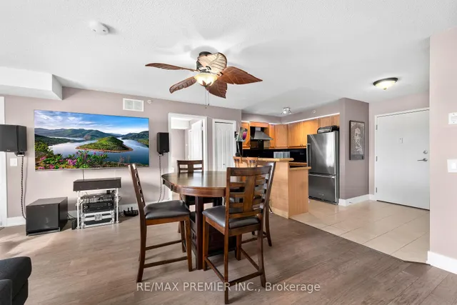 Additional property image - 8 Dayspring Circ Unit 1404