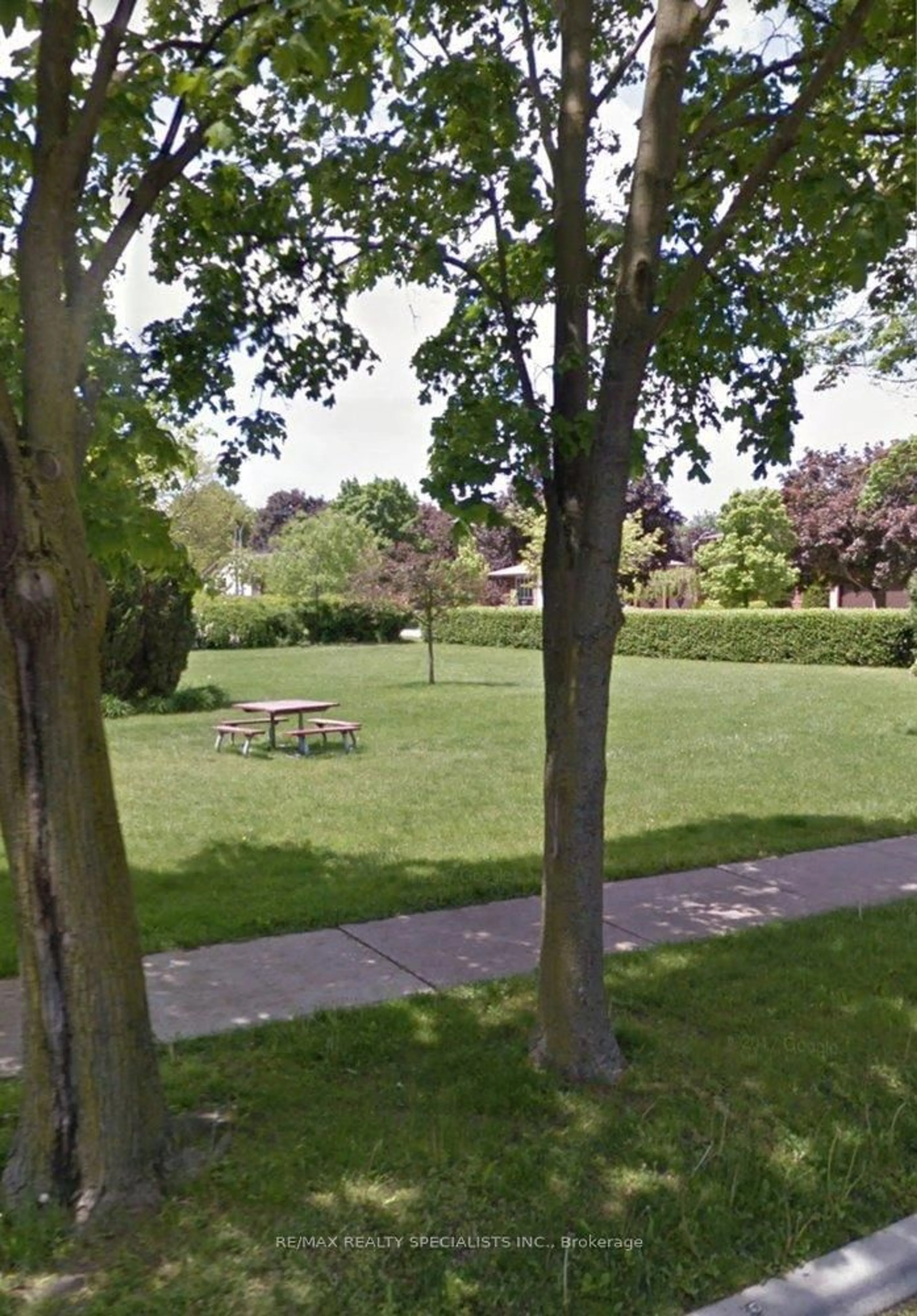 Unknown for 2179 Florian Rd, Mississauga Ontario L5A 2M5
