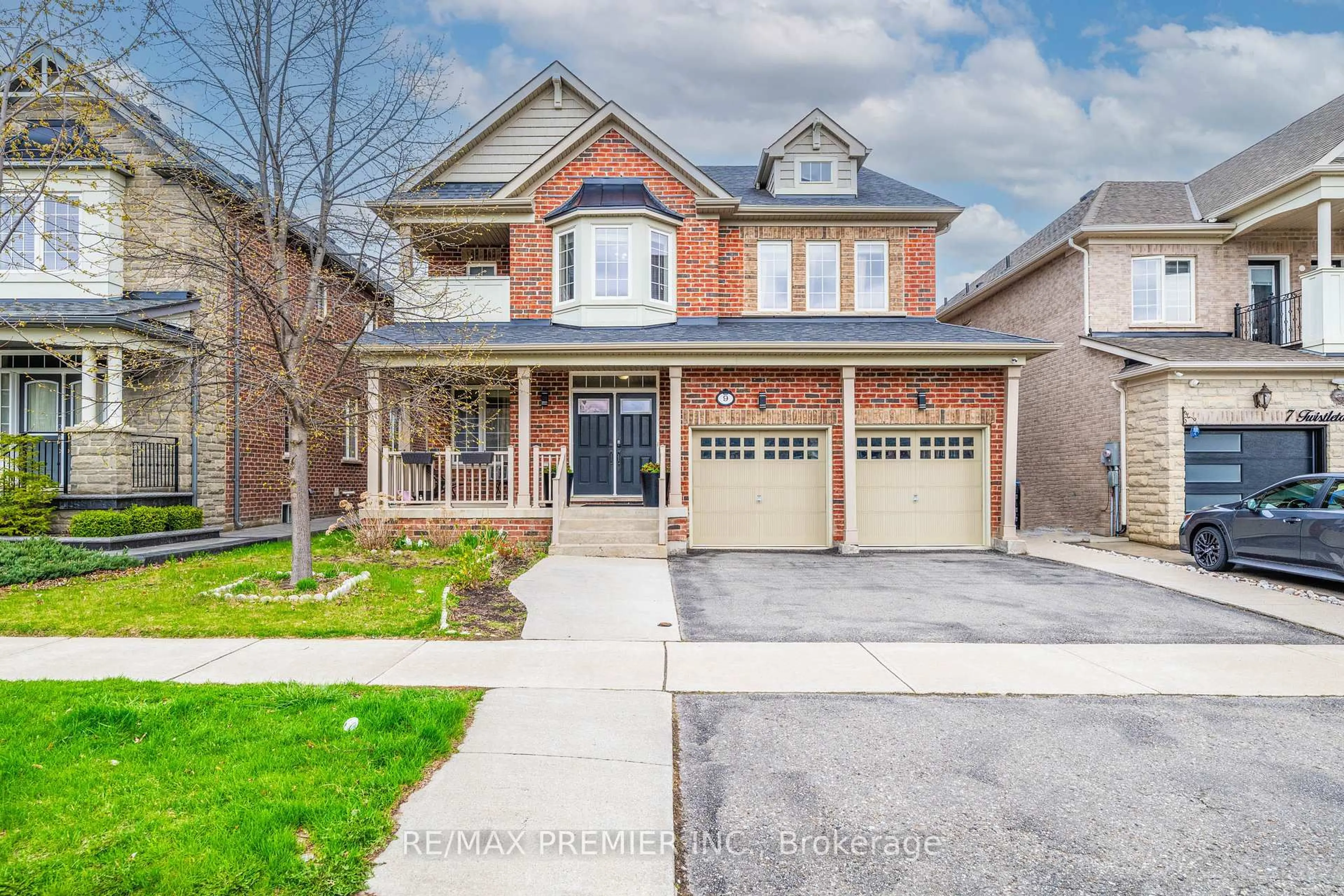 Home with brick exterior material, street for 9 Twistleton St, Caledon Ontario L7C 2H1