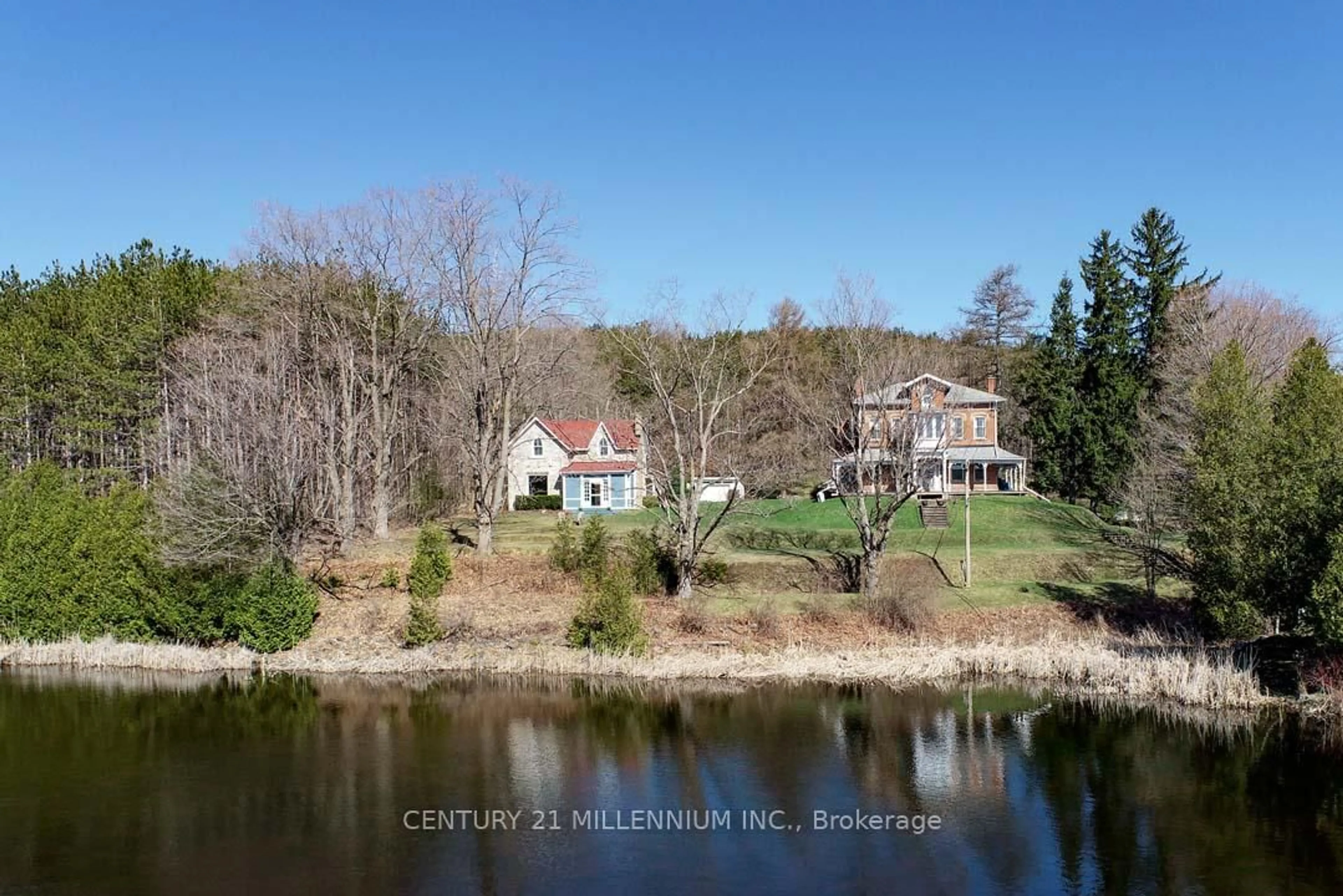 A pic from outside/outdoor area/front of a property/back of a property/a pic from drone, water/lake/river/ocean view for 1380 Queen St, Caledon Ontario L7K 0C3