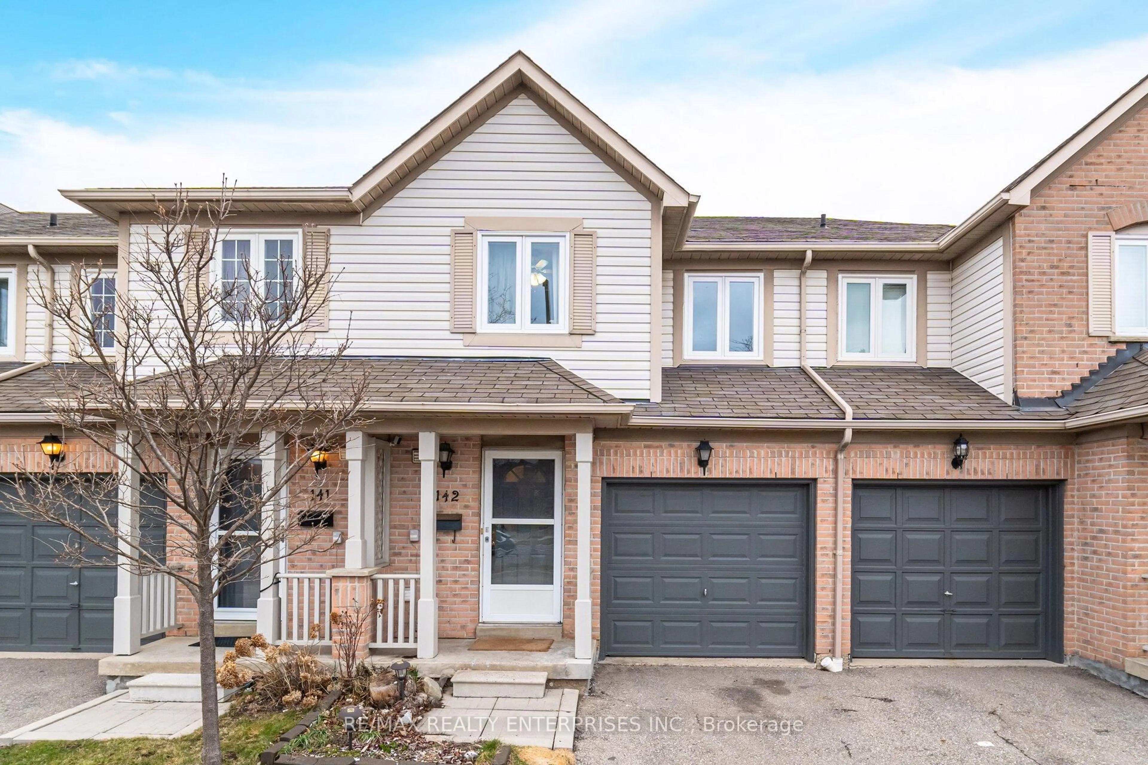 Home with brick exterior material, street for 5910 Greensboro Dr #142, Mississauga Ontario L5M 5Z6