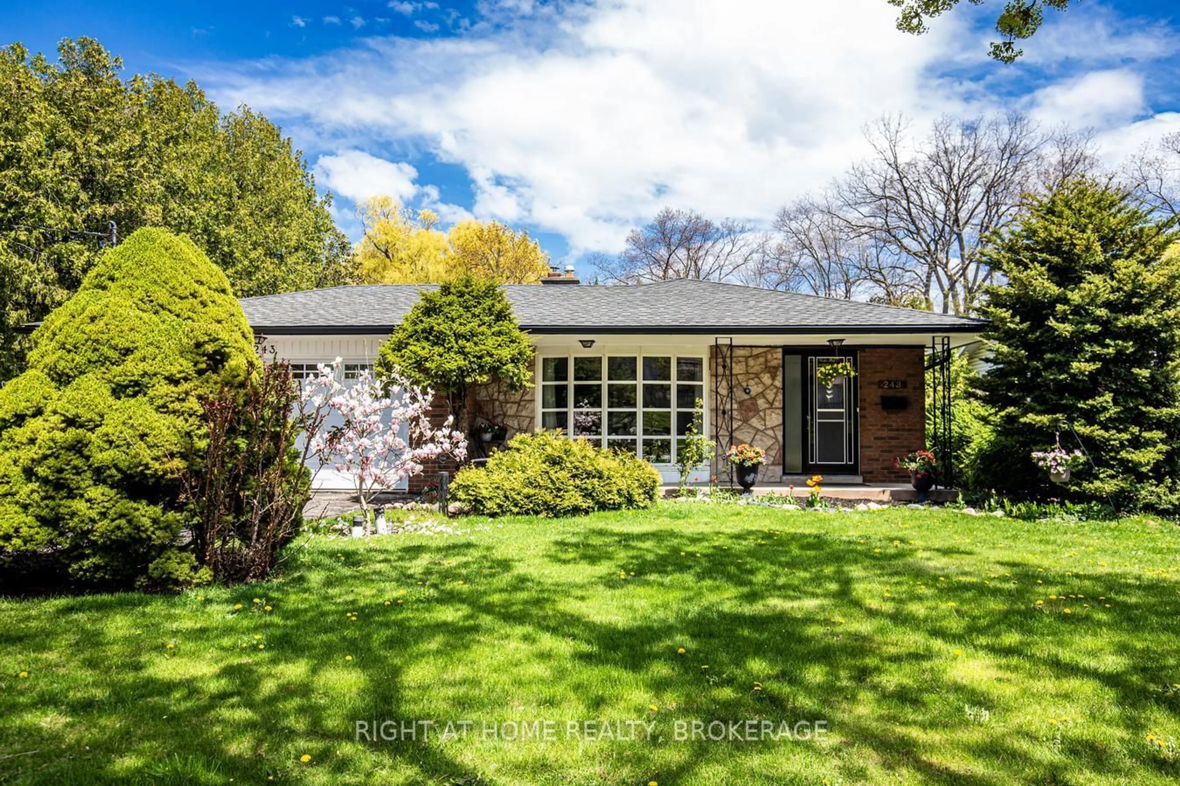 Home with brick exterior material, street for 243 Appleby Line, Burlington Ontario L7L 2X3