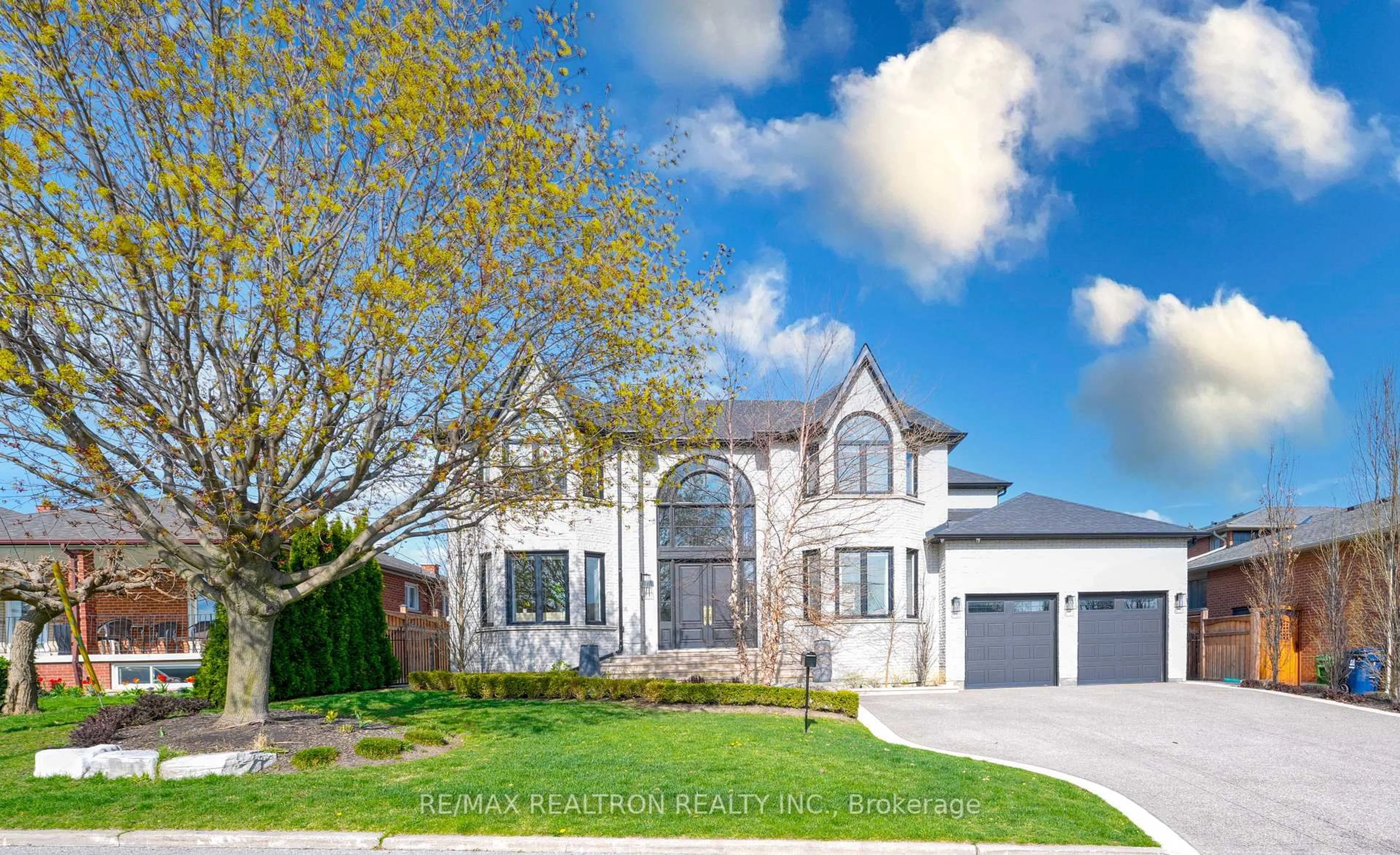 Home with vinyl exterior material, street for 13 Bourdon Ave, Toronto Ontario M6L 2Y7