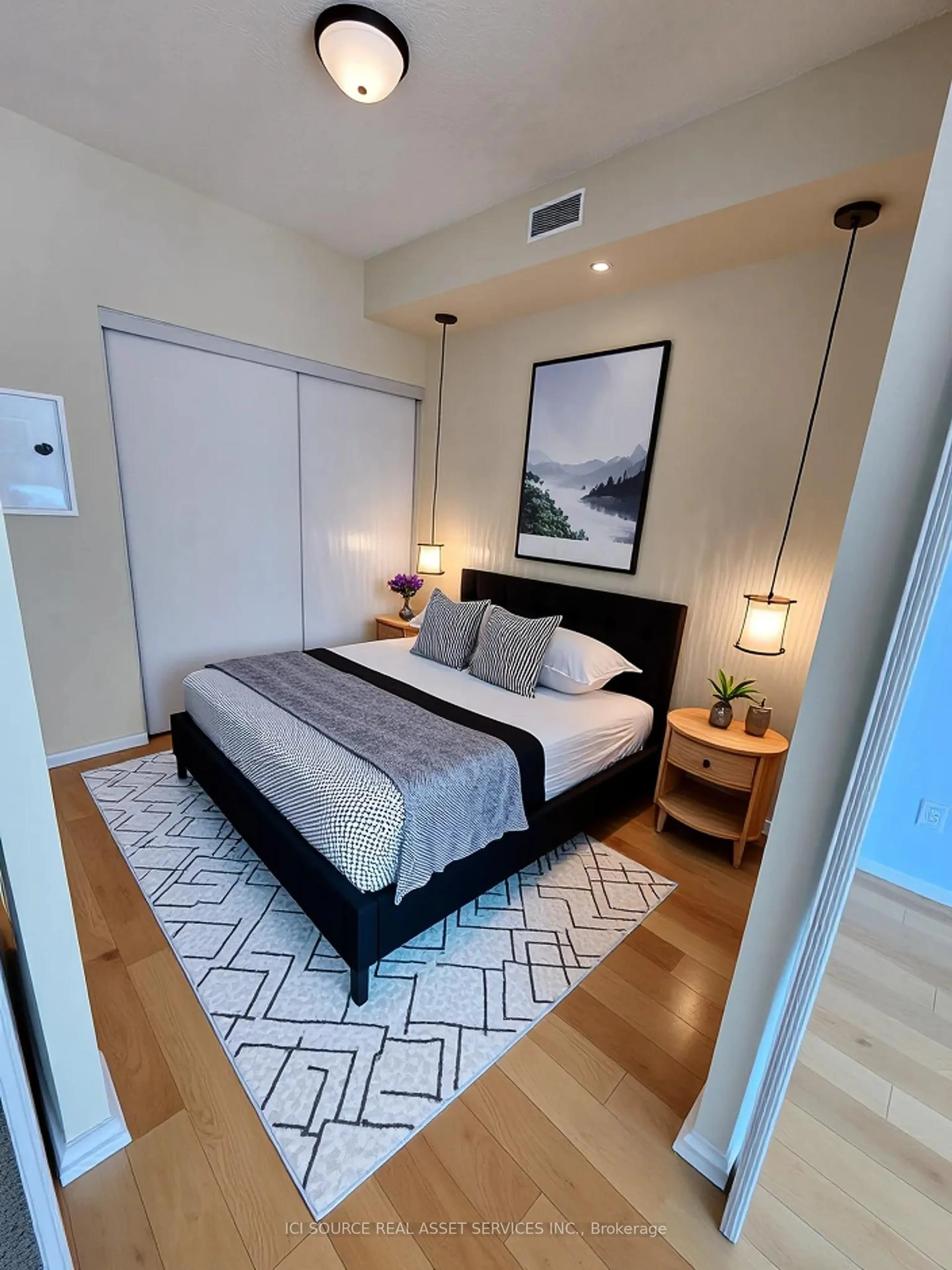 Bedroom with bed, unknown for 103 The Queensway N/A #311, Toronto Ontario M6S 5B3