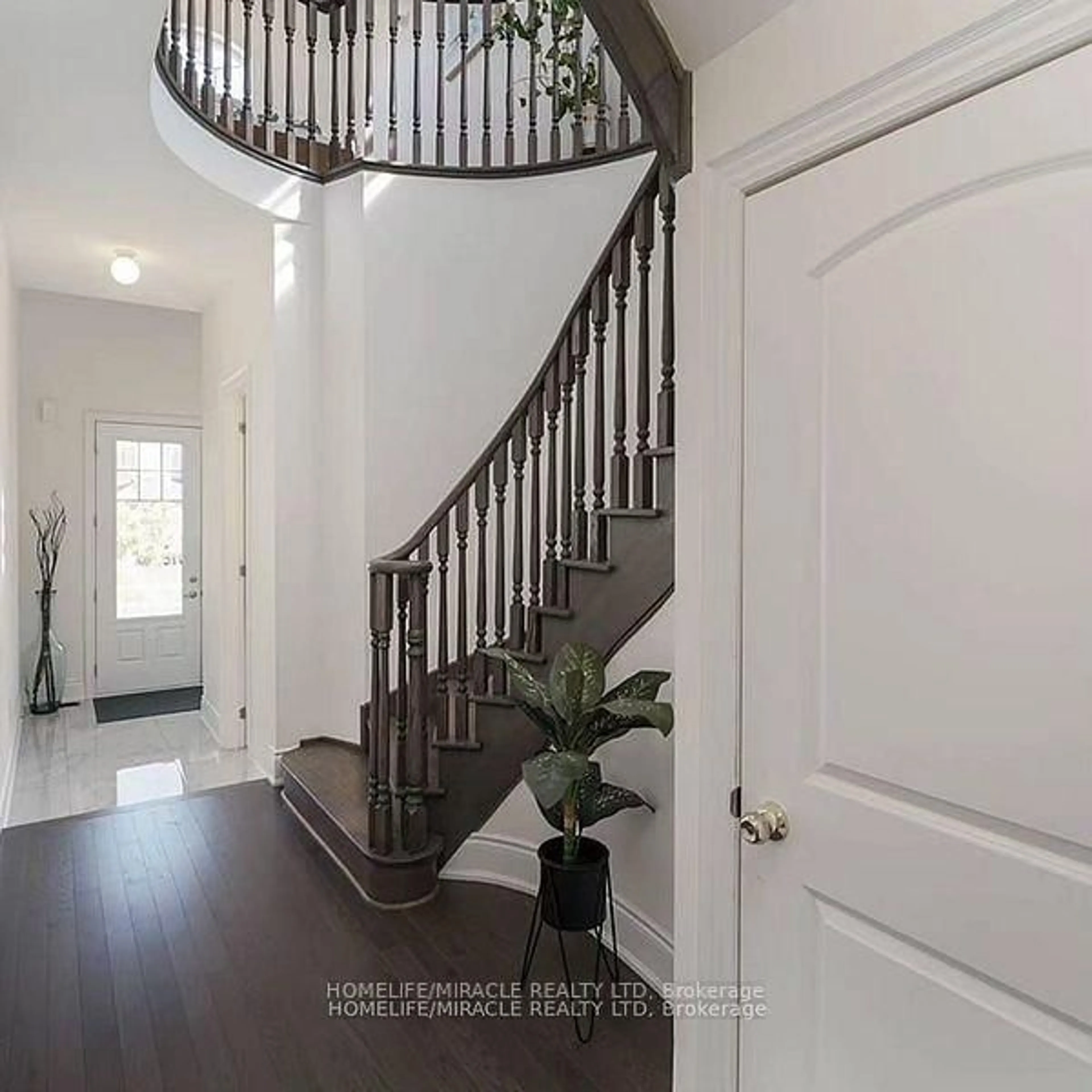 Unknown for 32 Dotchson Ave, Caledon Ontario L7C 4G6
