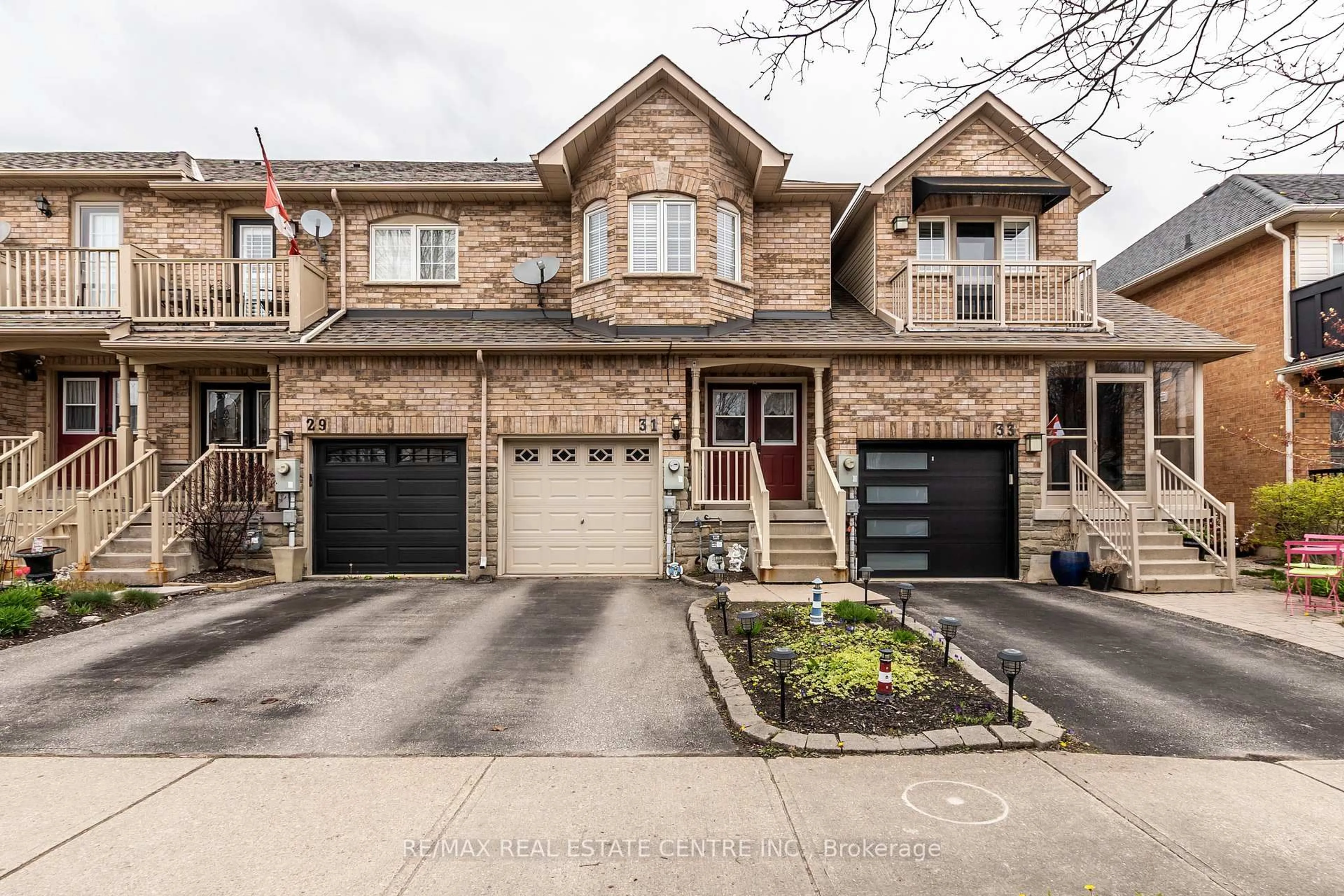 Home with brick exterior material, street for 31 Harding St, Halton Hills Ontario L7G 6B1