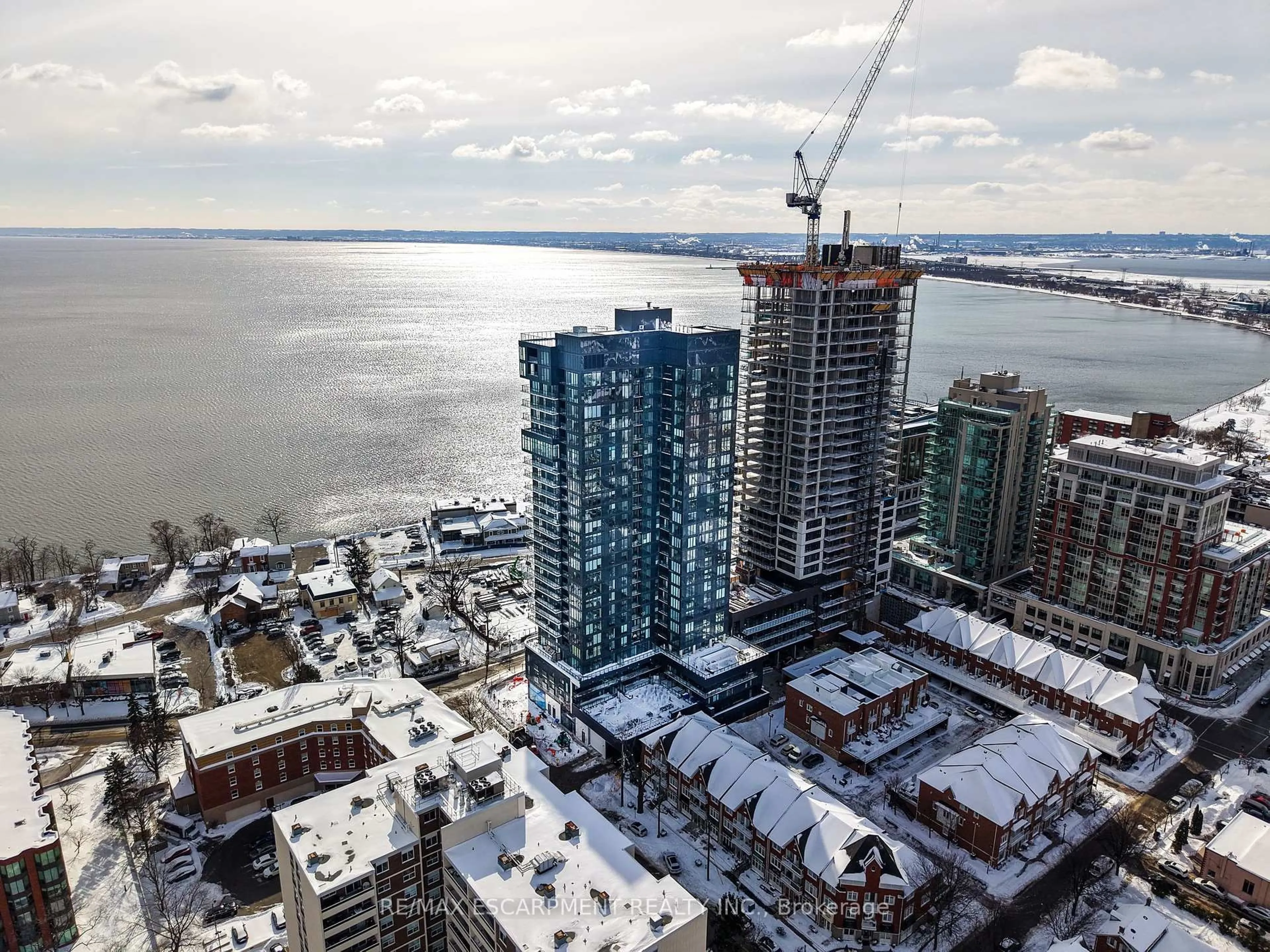 A pic from outside/outdoor area/front of a property/back of a property/a pic from drone, city buildings view from balcony for 370 Martha St #2106, Burlington Ontario L7R 0G9