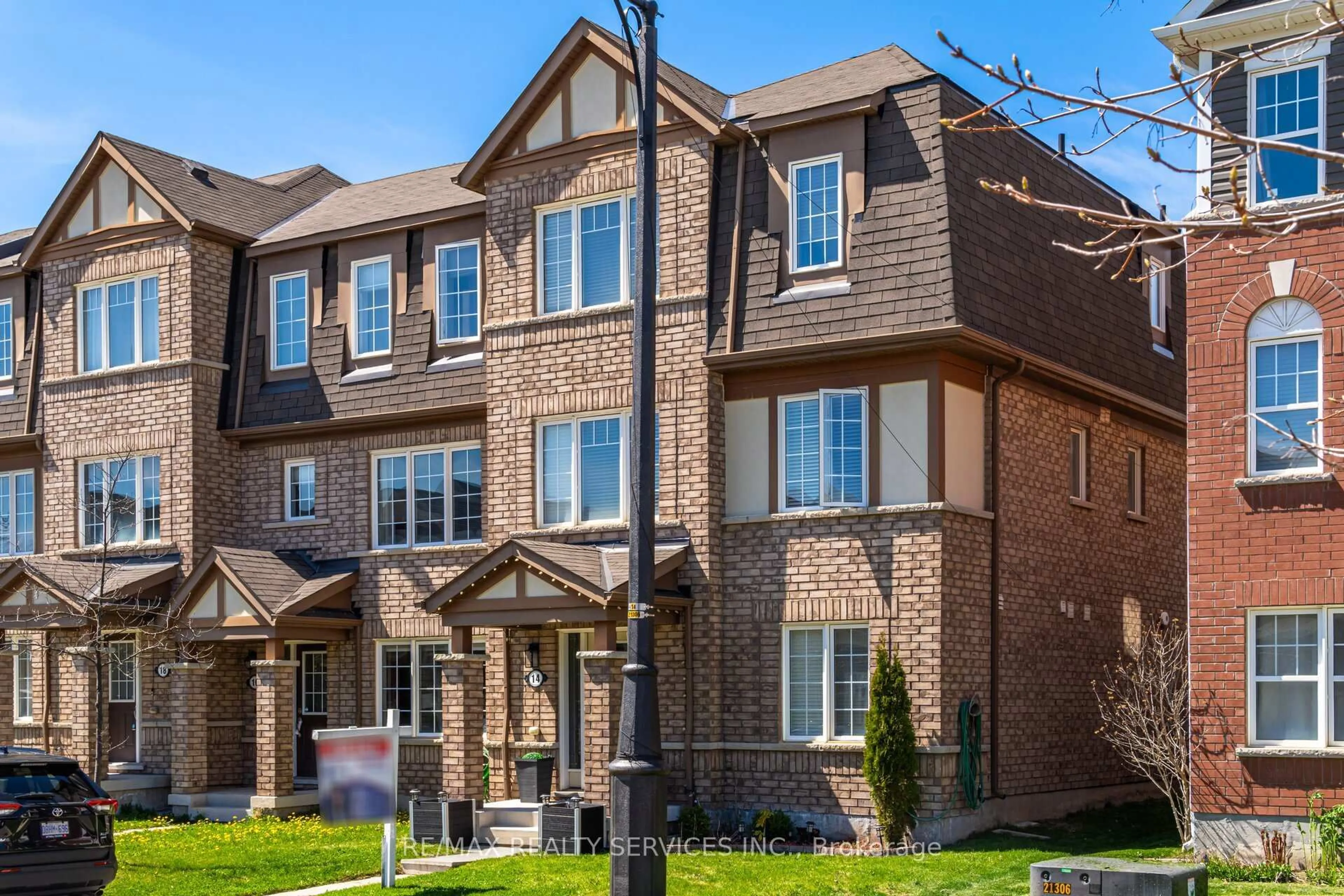 Home with brick exterior material, street for 14 Allium Rd, Brampton Ontario L7A 4H5