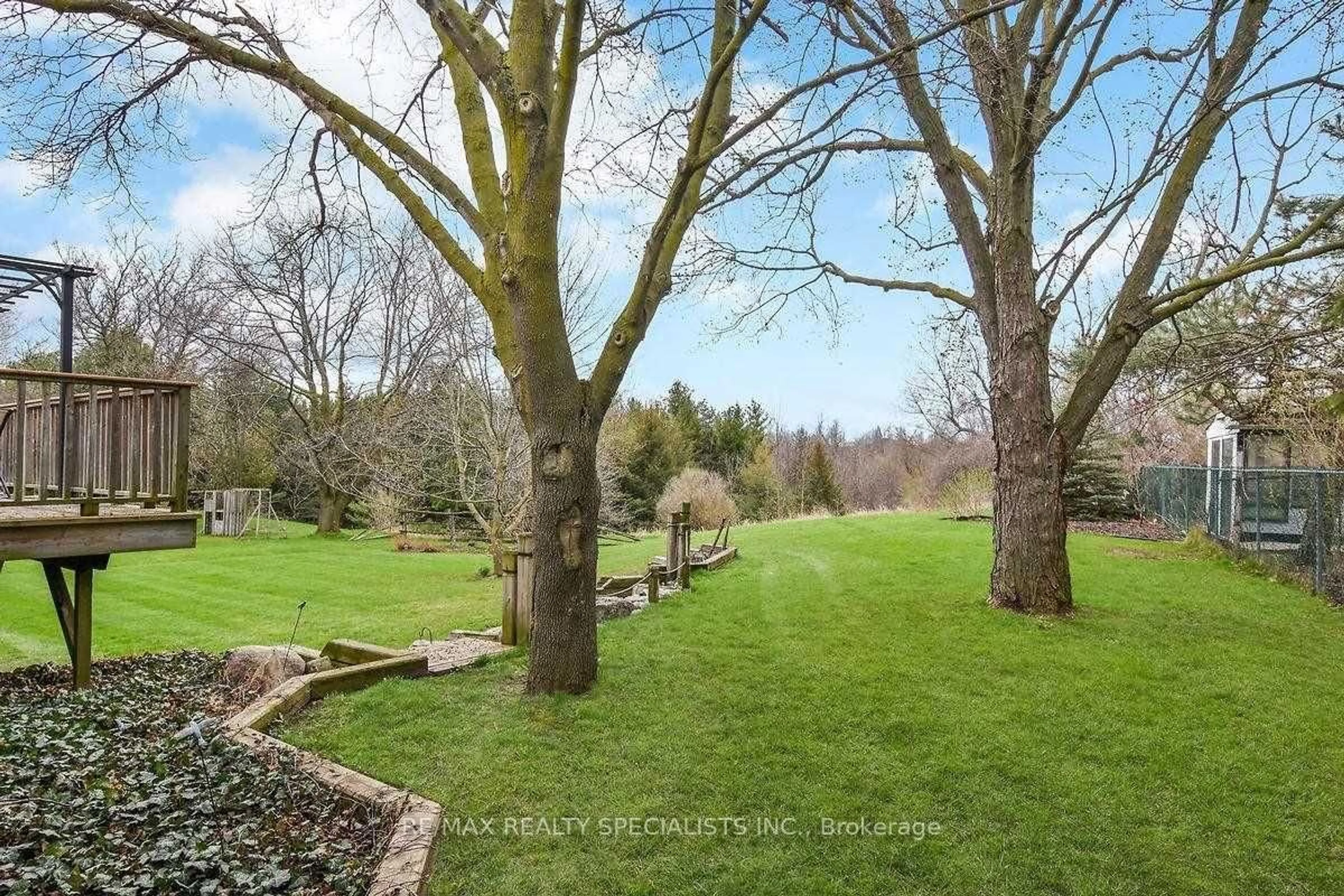 A pic from outside/outdoor area/front of a property/back of a property/a pic from drone, forest/trees view for 12410 Kennedy Rd, Caledon Ontario L7C 2E8