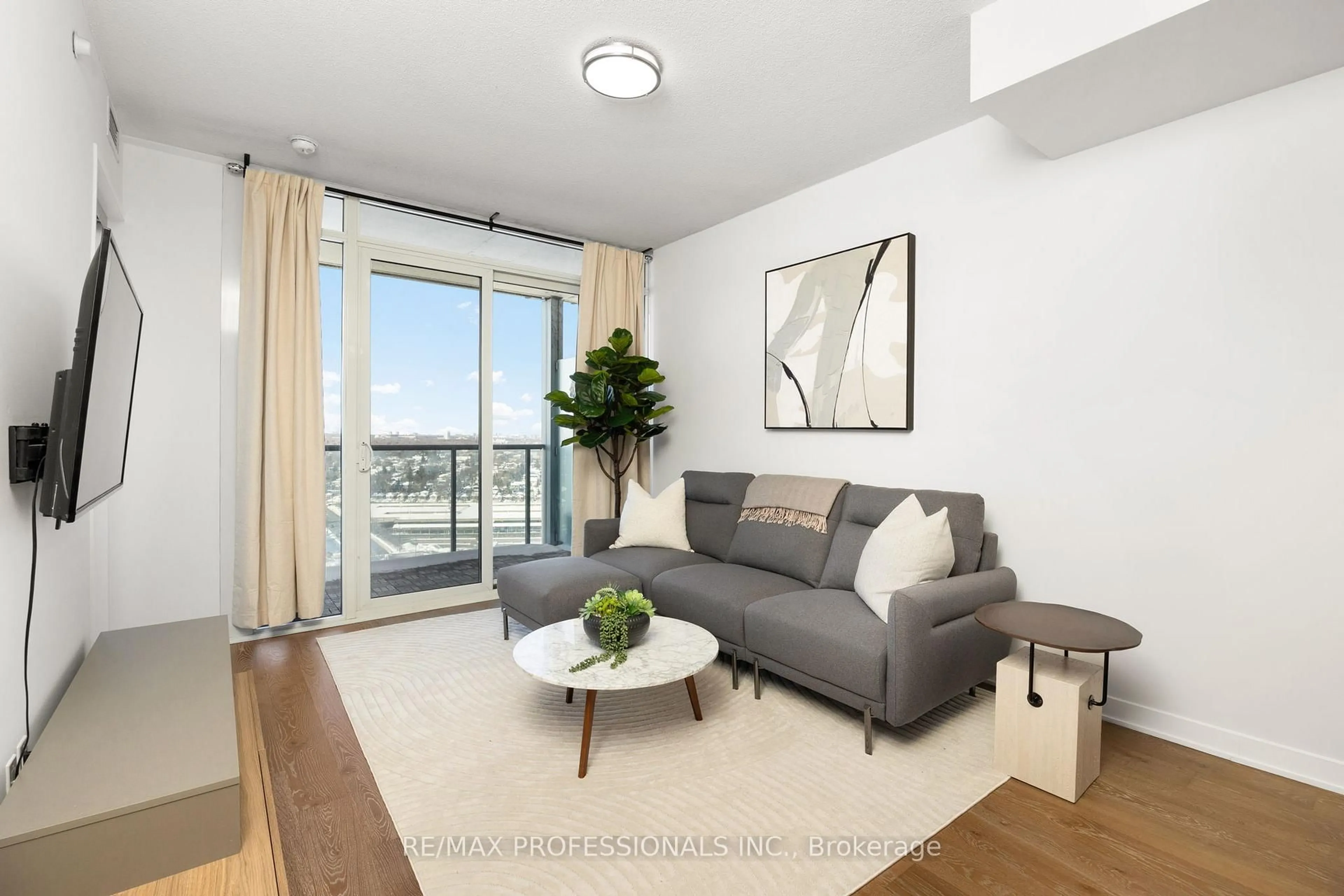 Living room with furniture, unknown for 90 Park Lawn Rd #2815, Toronto Ontario M8Y 0B6