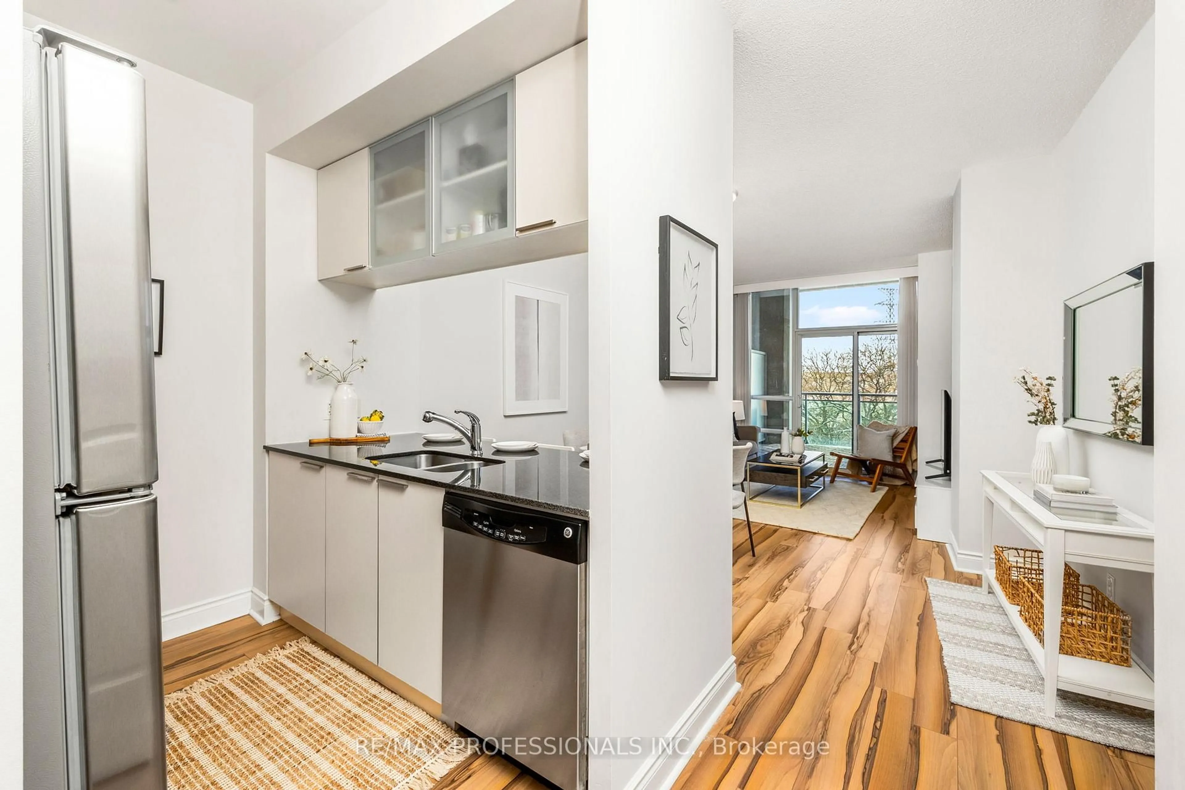 Standard kitchen, unknown for 16 Brookers Lane #302, Toronto Ontario M8V 0A5