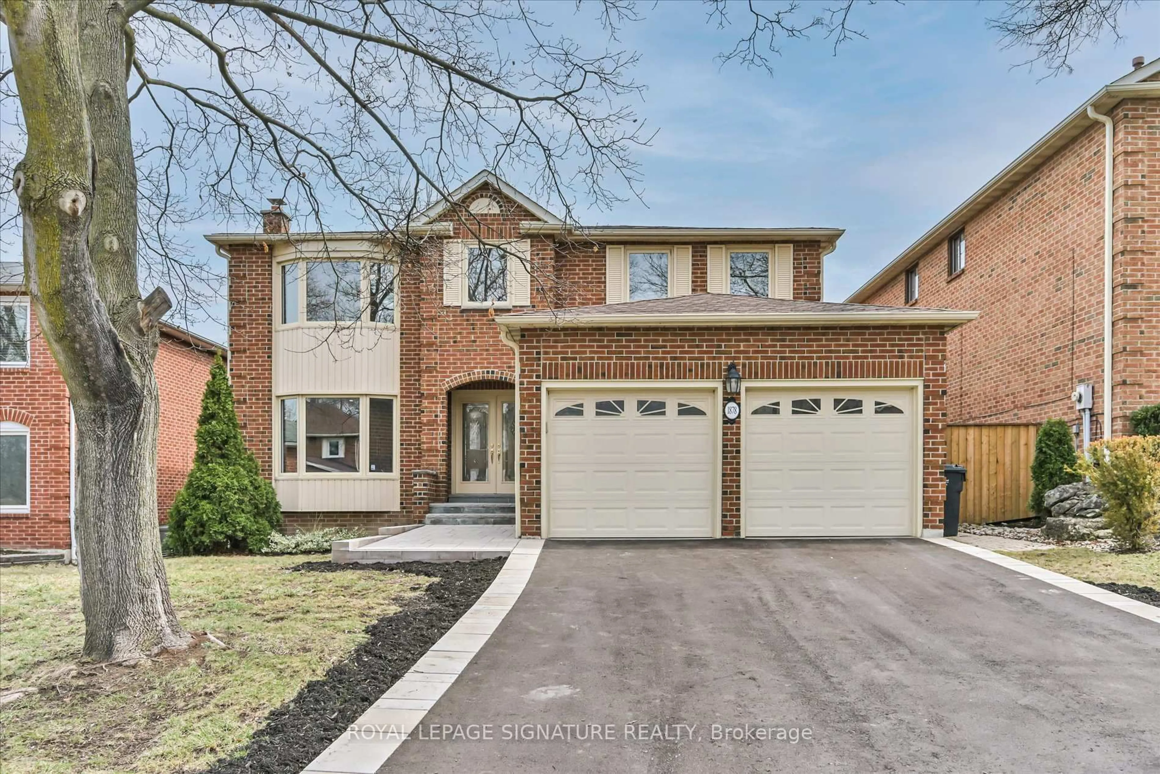 Home with brick exterior material, street for 1878 Flintlock Crt, Mississauga Ontario L5L 3E1