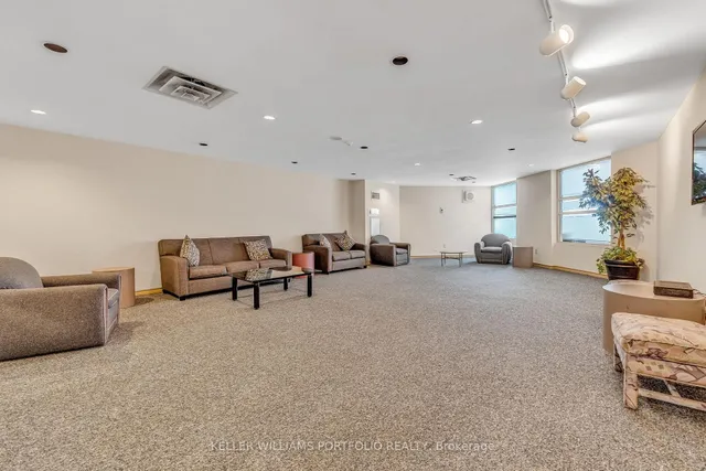 Additional property image - 10 Laurelcrest St Unit 501