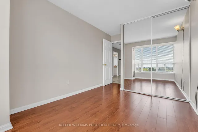 Additional property image - 10 Laurelcrest St Unit 501