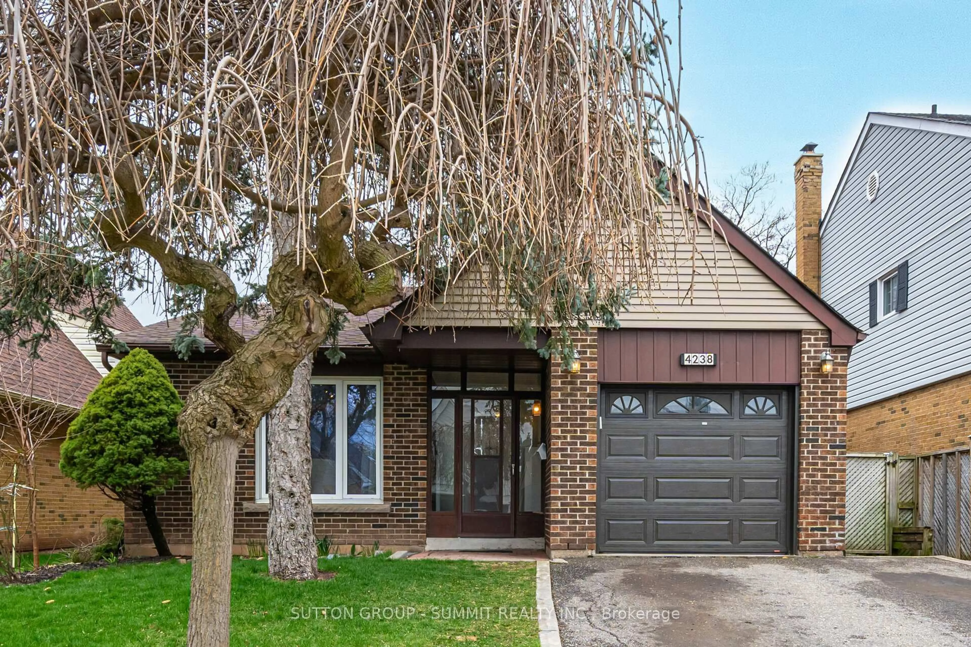 Home with brick exterior material, street for 4238 Treetop Cres, Mississauga Ontario L5L 2L9