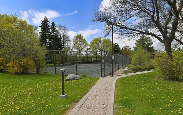 Additional property image - 1360 Rathburn Rd Unit Ph04