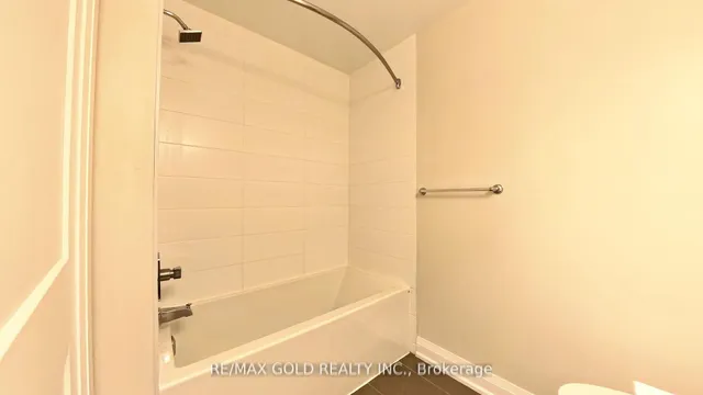 Additional property image - 15 Lynch St Unit 704