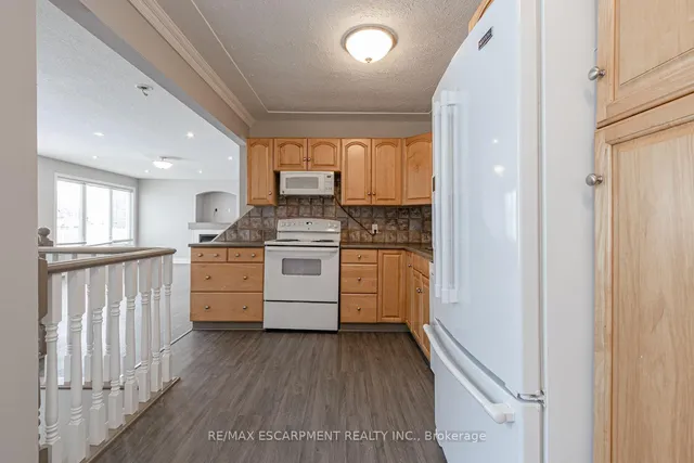 Additional property image - 18 MILES St