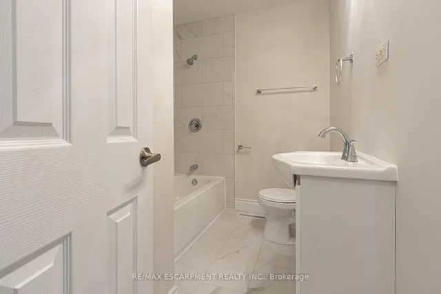 Additional property image - 18 MILES St