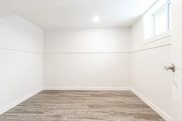 Additional property image - 18 MILES St