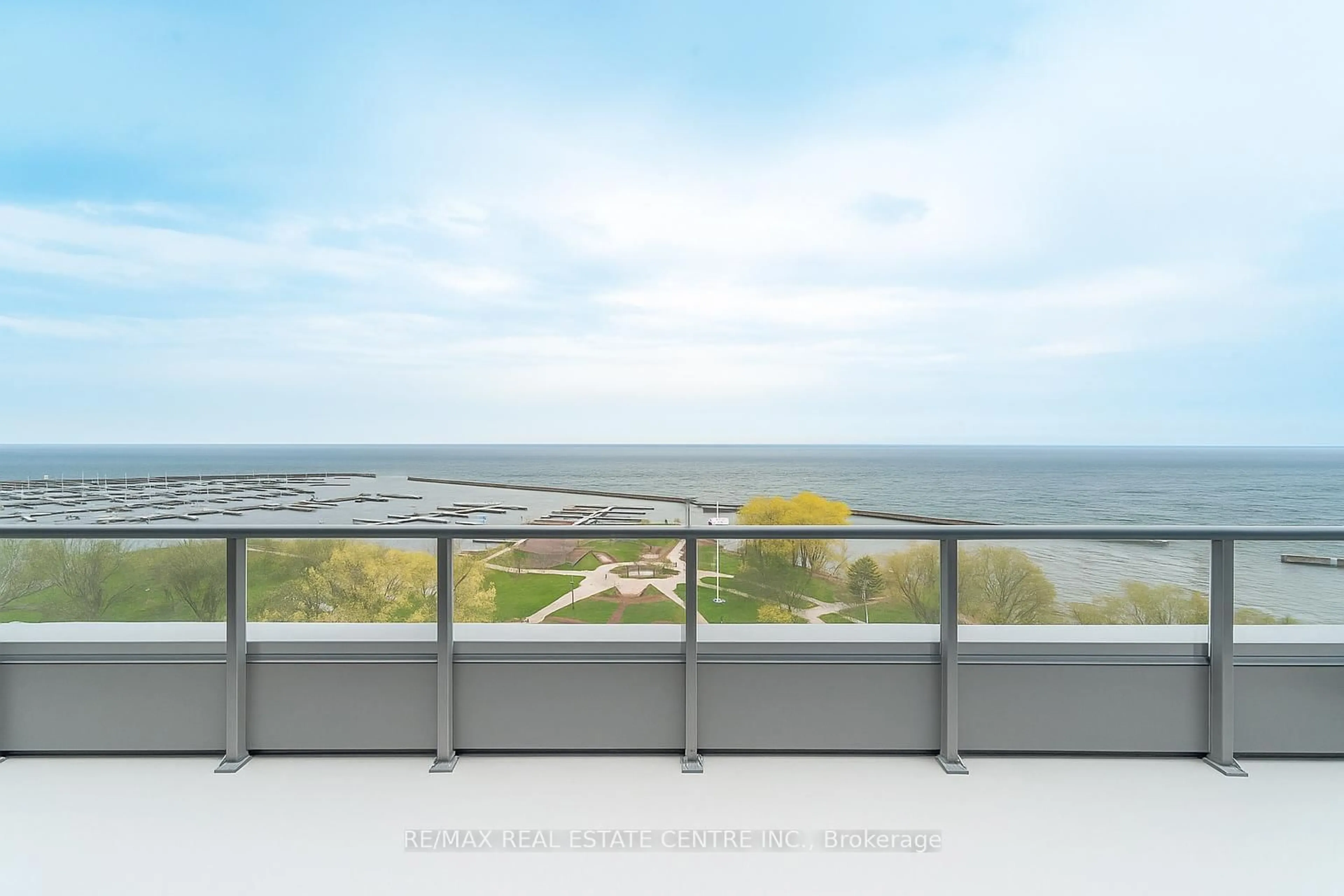 Balcony in the apartment, water/lake/river/ocean view for 11 Bronte Rd #808, Oakville Ontario L6L 5B6