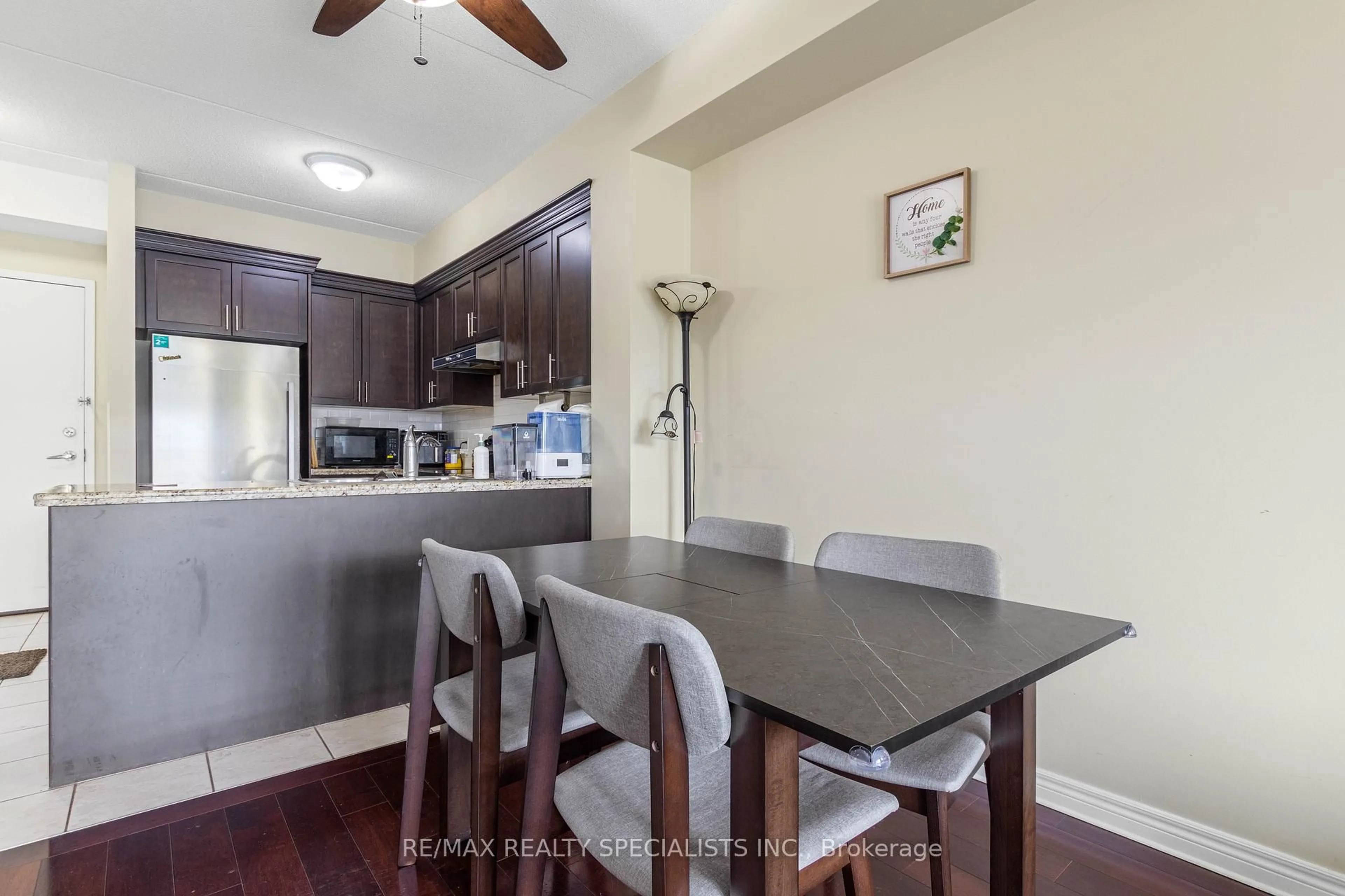 Unknown for 1379 Costigan Rd #201, Milton Ontario L9T 2K6