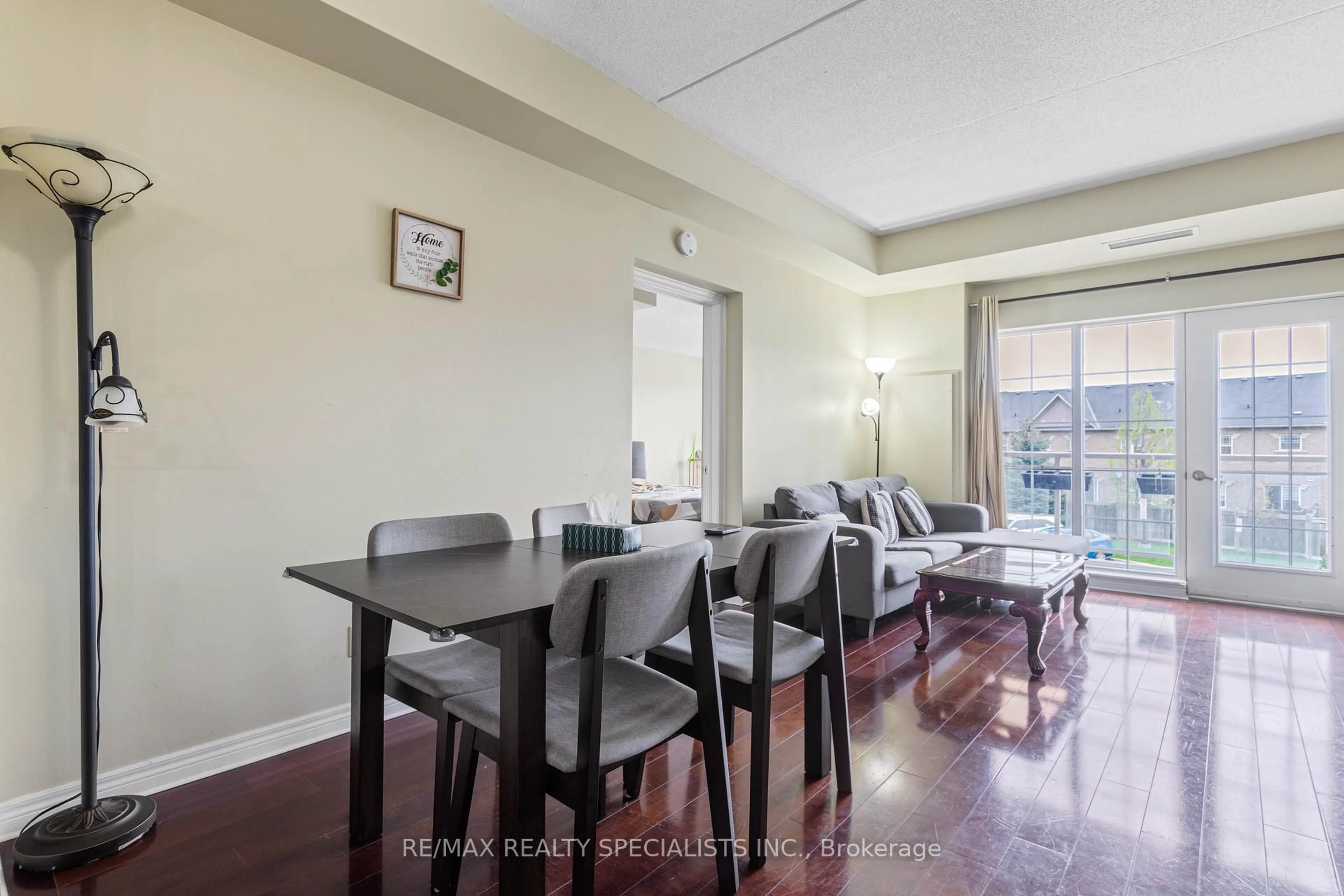 Dining room, wood/laminate floor for 1379 Costigan Rd #201, Milton Ontario L9T 2K6