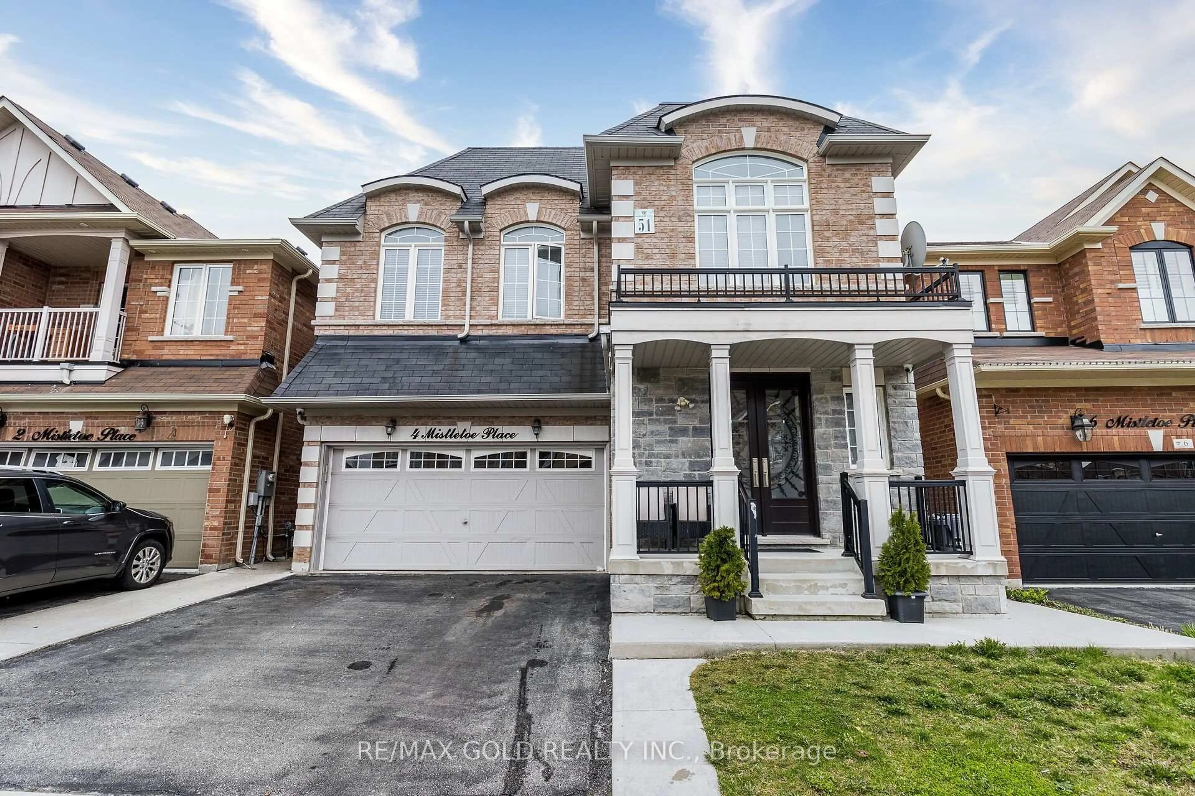 Home with brick exterior material, street for 4 Mistletoe Pl, Brampton Ontario L6Y 5V1