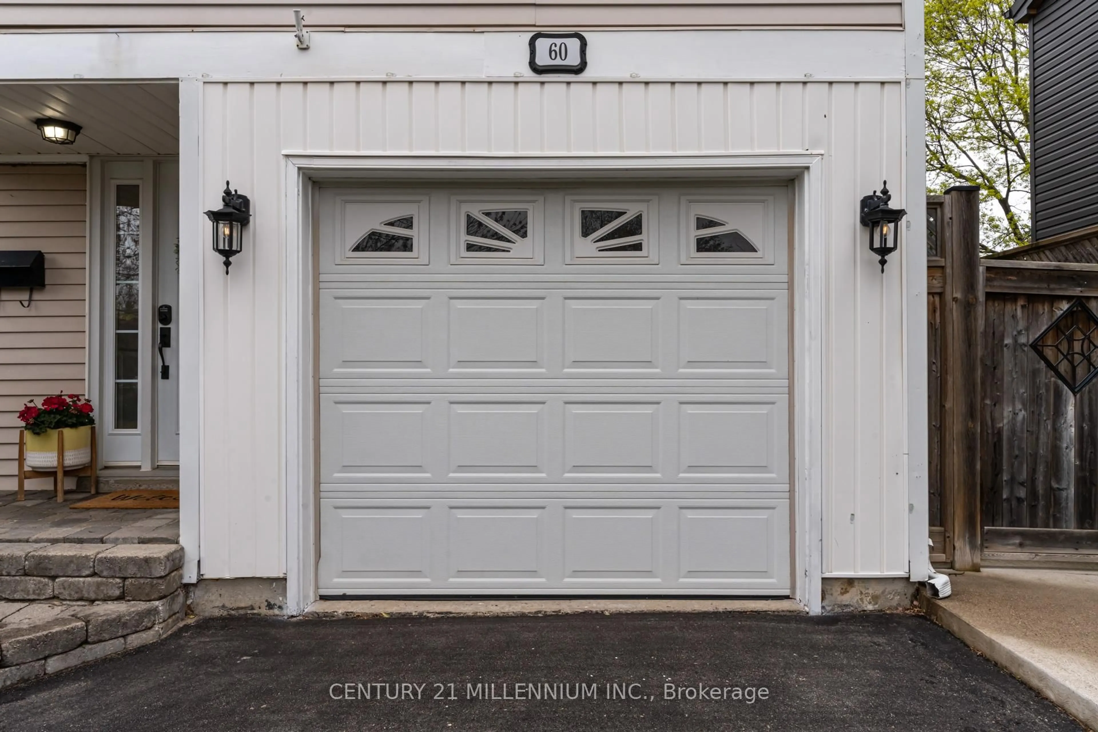 Indoor garage for 60 Monterey Ave, Brampton Ontario L6Z 1B5