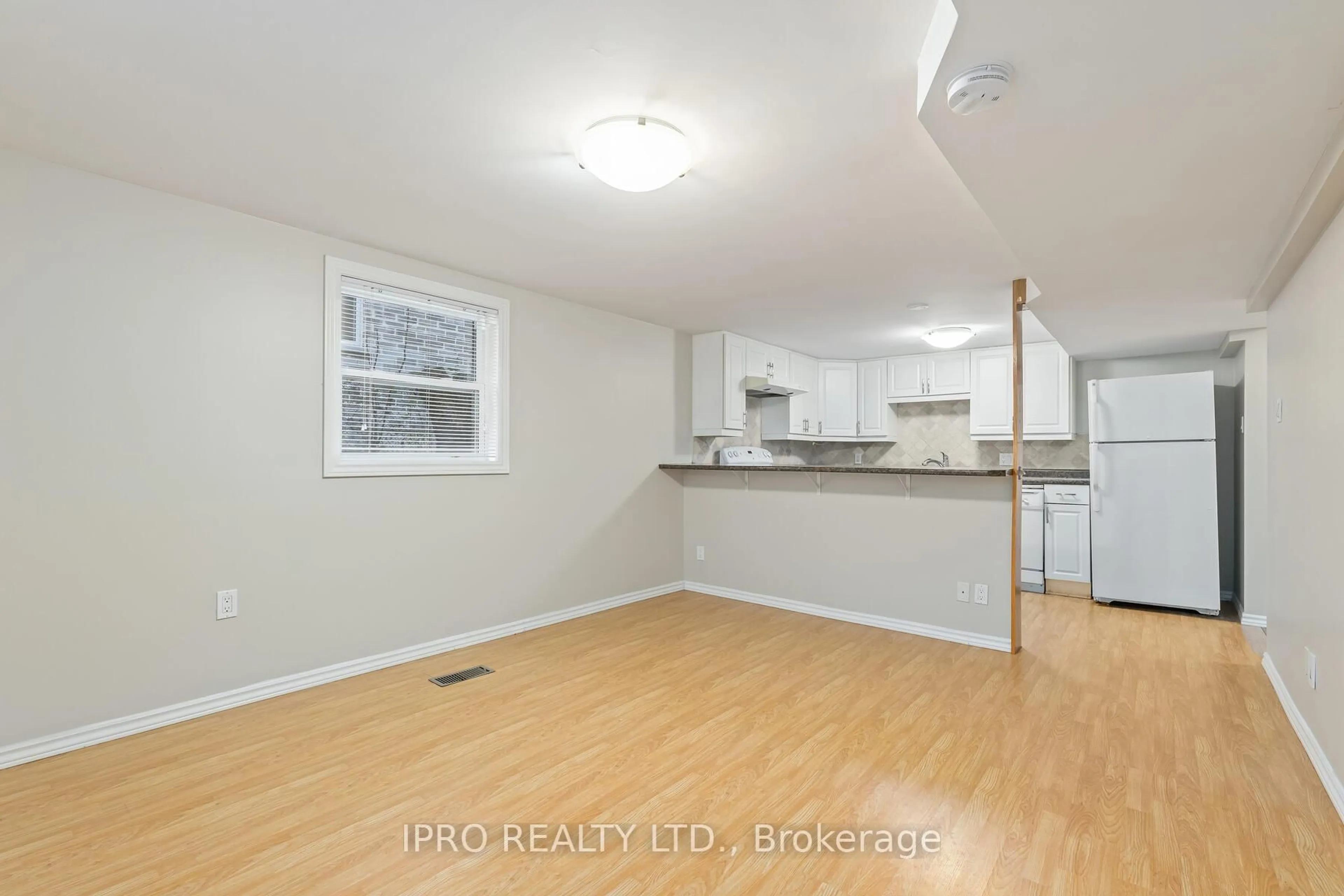 Unknown for 17 Academy Rd, Halton Hills Ontario L7G 3N7