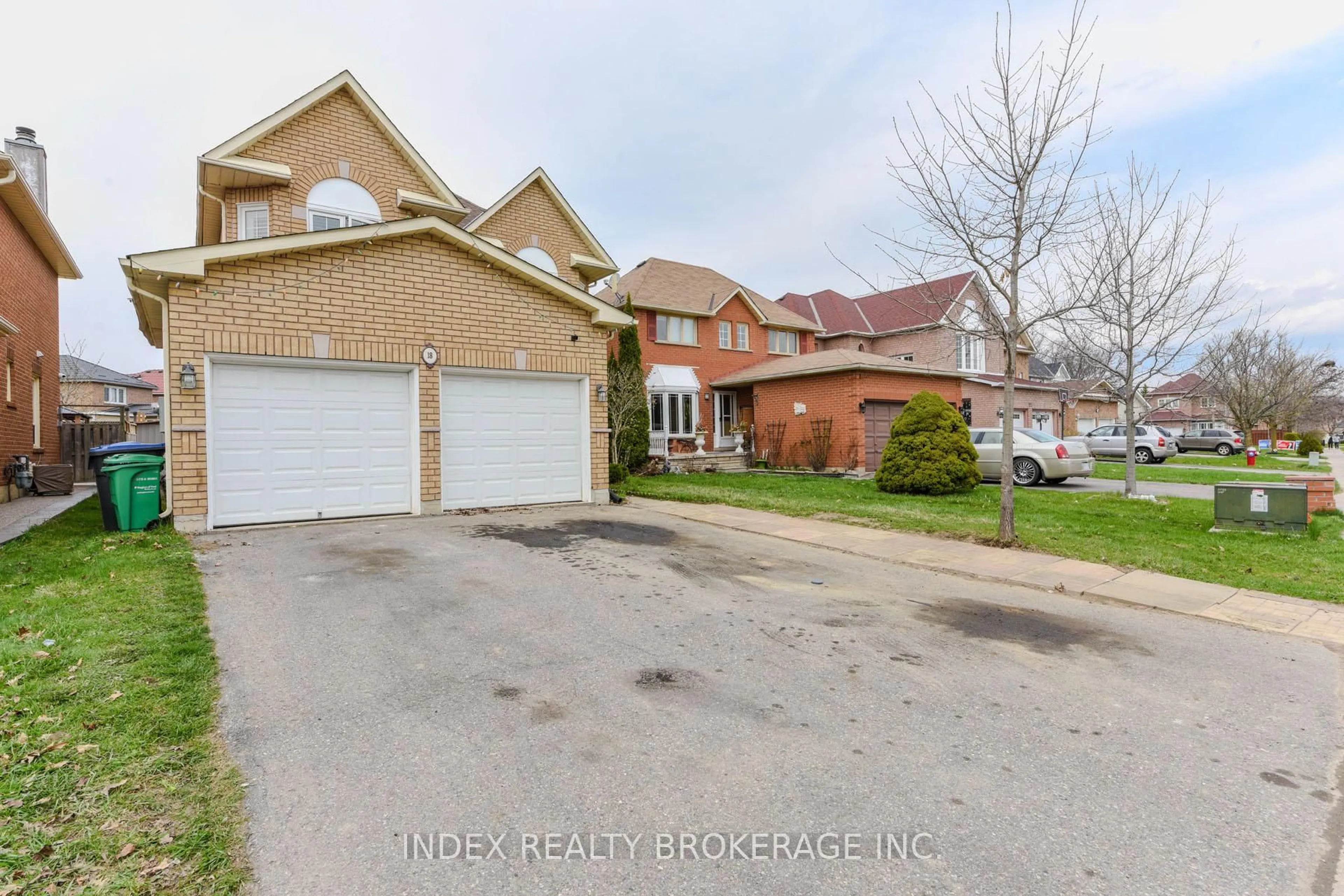 Home with brick exterior material, street for 18 Drinkwater Rd, Brampton Ontario L6Y 4T6