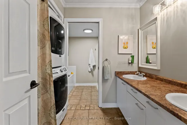 Additional property image - 2030 Cleaver Ave Unit 302