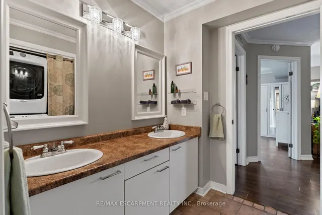 Additional property image - 2030 Cleaver Ave Unit 302