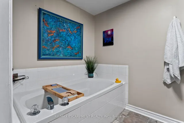 Additional property image - 2030 Cleaver Ave Unit 302