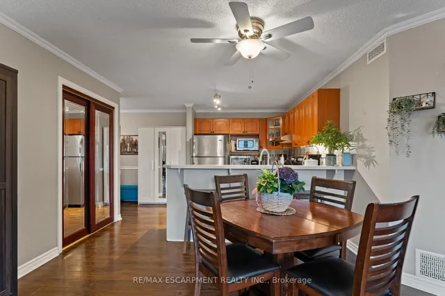 Additional property image - 2030 Cleaver Ave Unit 302
