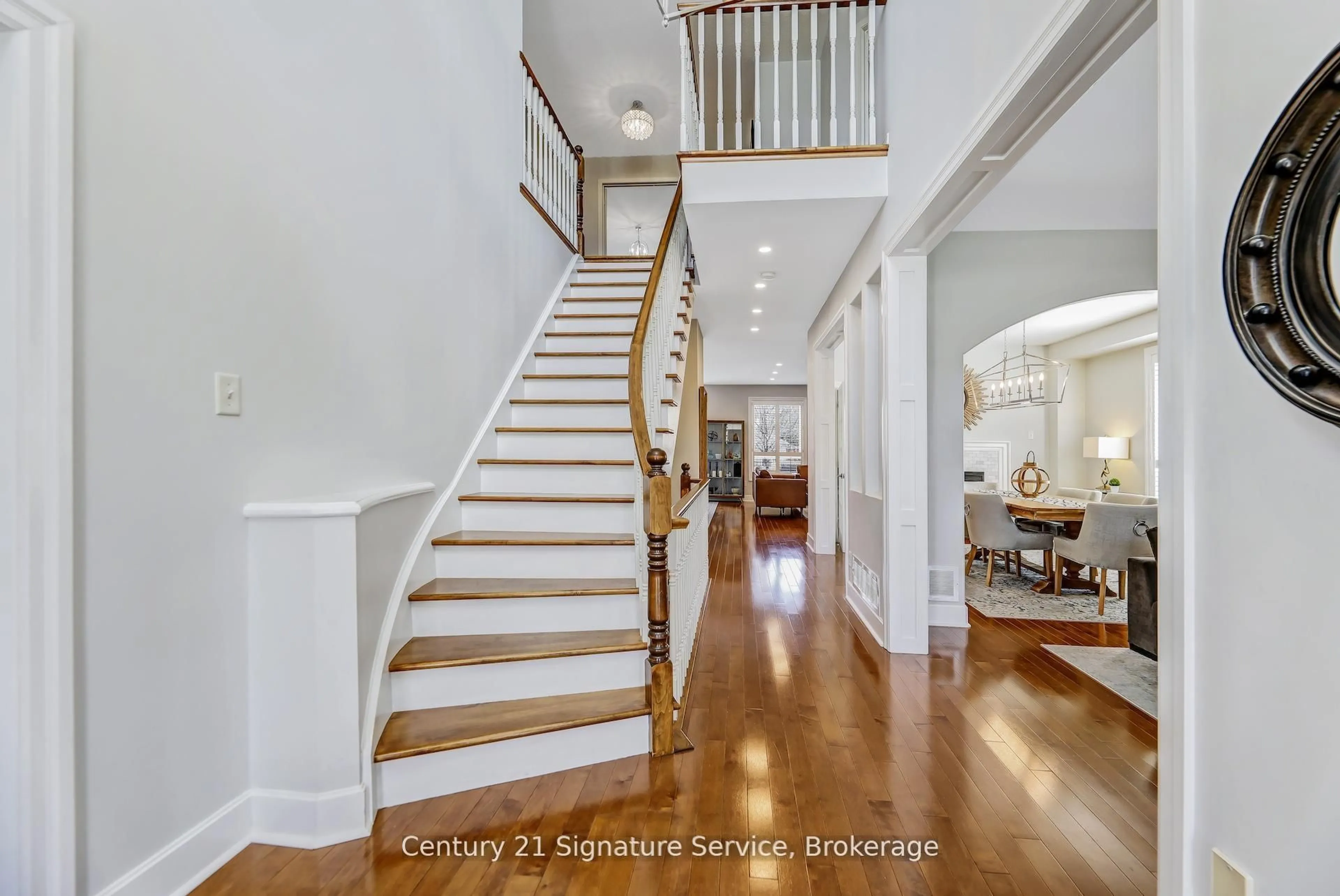 Unknown for 7157 White Pine Crt, Mississauga Ontario L5W 1W6