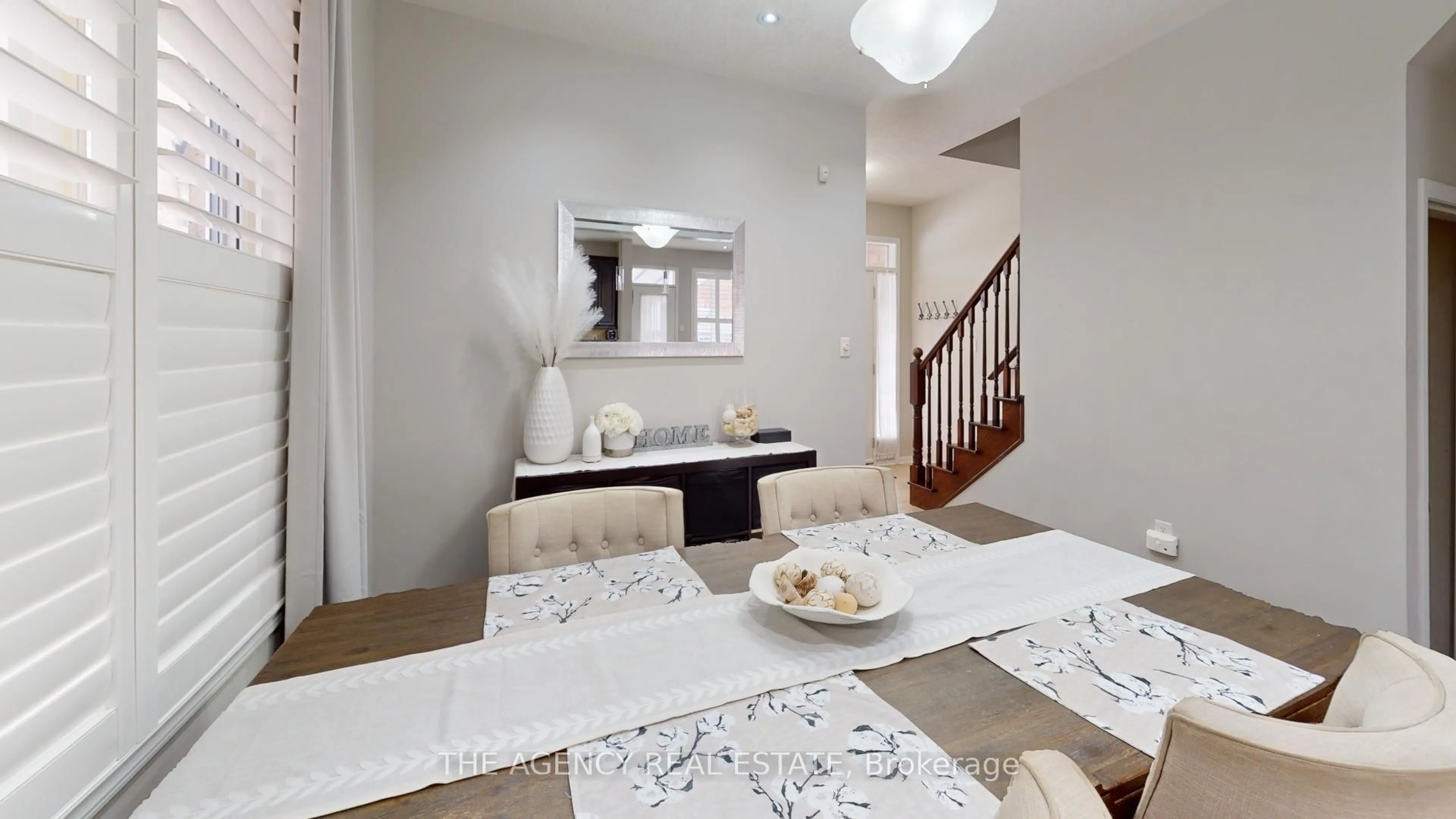 Dining room, unknown for 346 Schreyer Cres, Milton Ontario L9T 7T1