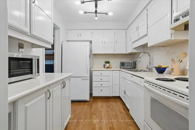 Additional property image - 1393 Royal York Rd Unit 16