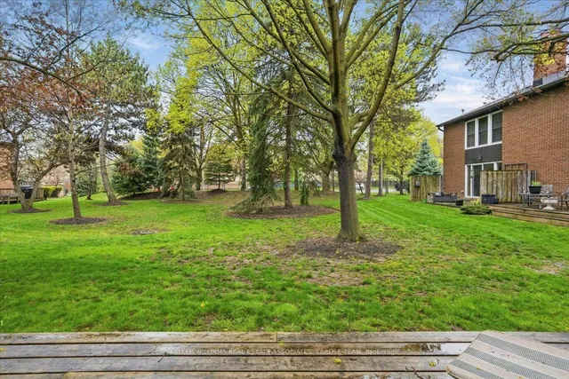 Additional property image - 1393 Royal York Rd Unit 16