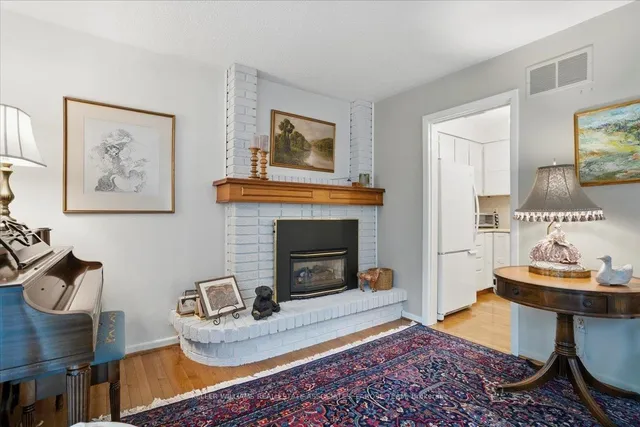 Additional property image - 1393 Royal York Rd Unit 16