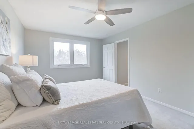 Additional property image - 1434 Queensbury Cres