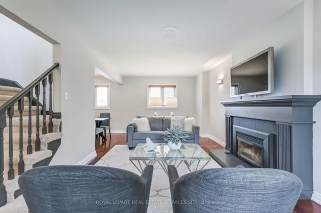 Additional property image - 1434 Queensbury Cres