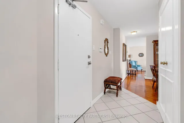 Additional property image - 3650 Kaneff Cres Unit 1104